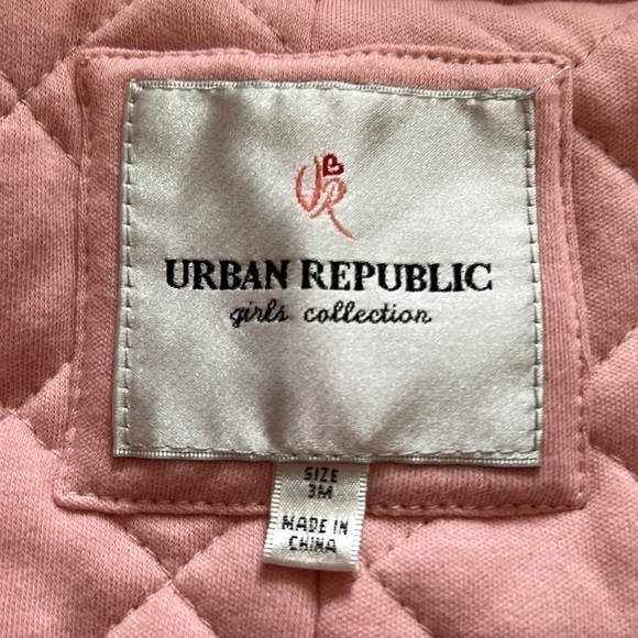 Urban Republic Baby Girl's Faux Fur Lined Hooded Quilted Footie bunting baby - Picture 3 of 5
